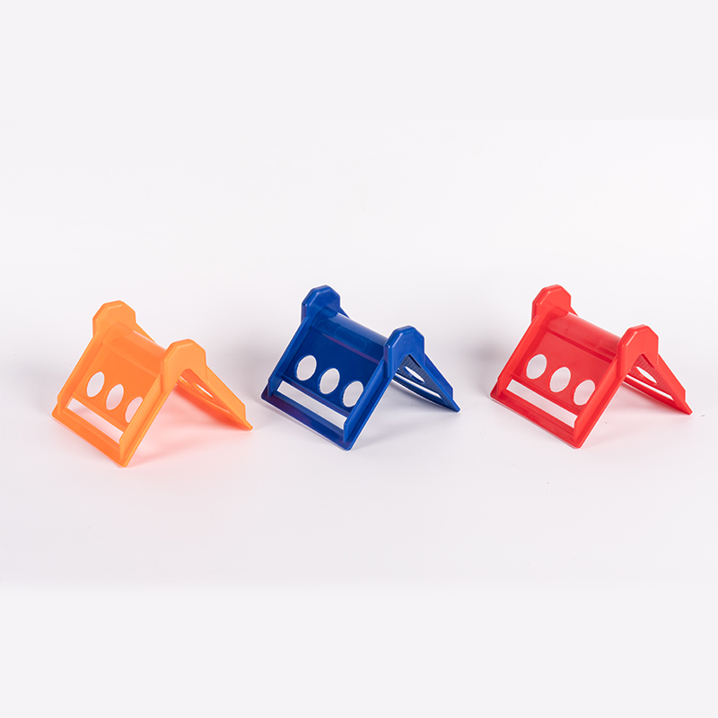 4インチ6ホールカーゴエッジプラスチックコーナープロテクター